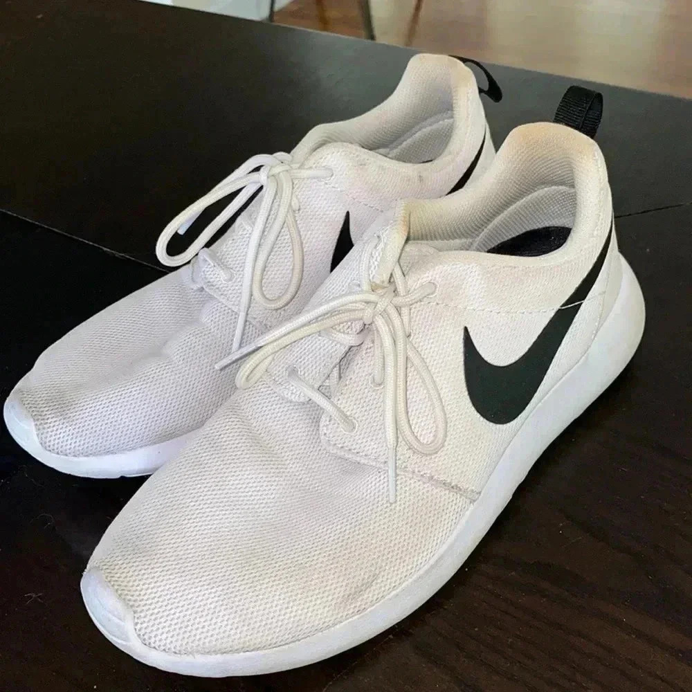 ✅Nike Tanjun Sneakers